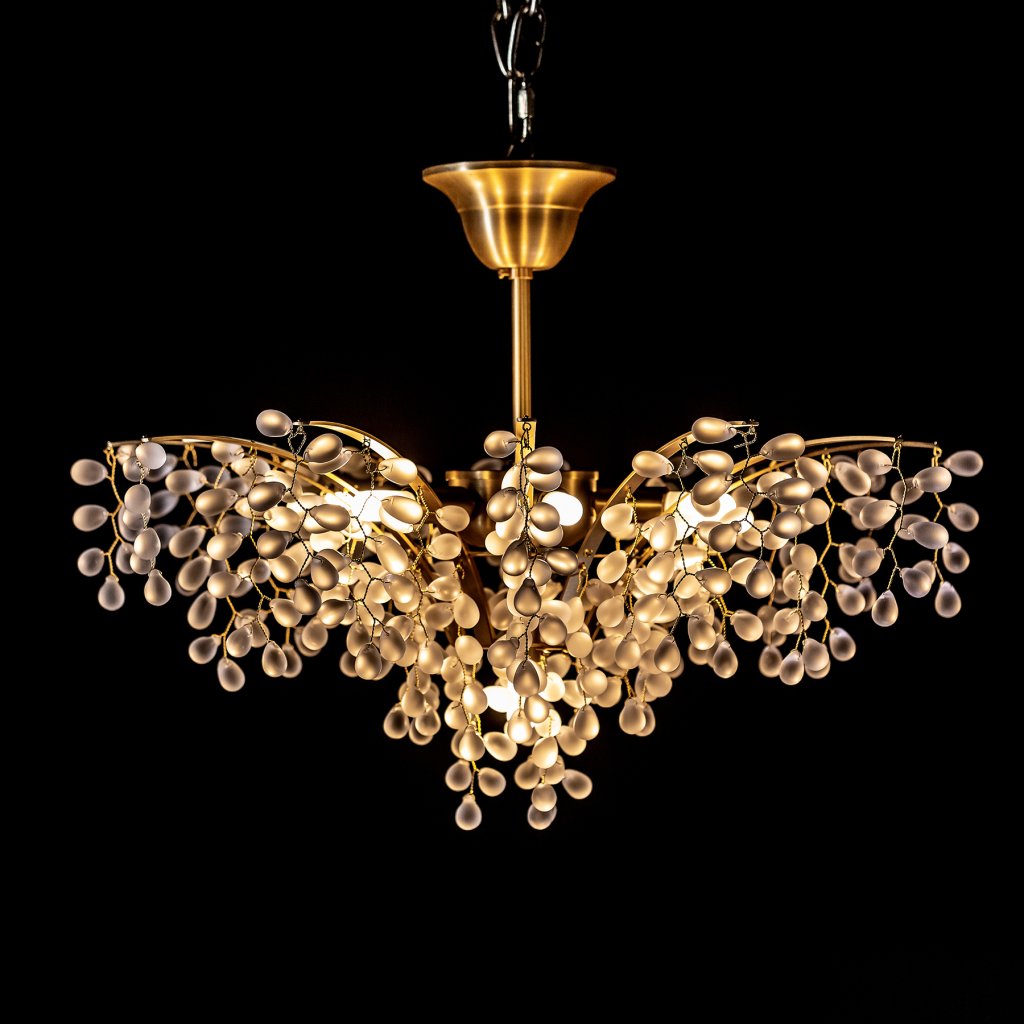 Lustra moderna cristal Bohemia design LUX GRAPES, Lustre cristal si Corpuri de iluminat suspendate⭐ modele de lux elegante din cristal Stil Exclusive.✅Design Premium Top❗ ➽ www.evalight.ro.  a