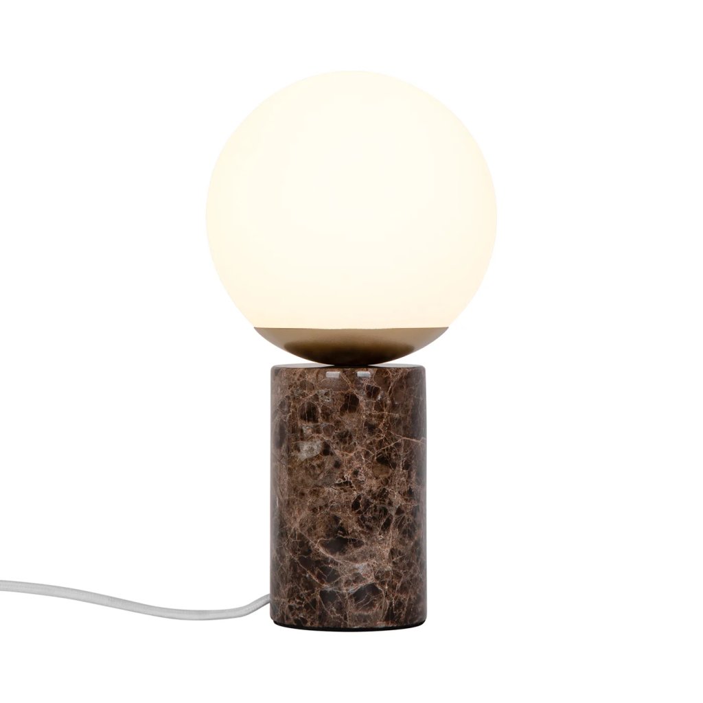 Veioza, lampa de masa design modern Lilly maro, Candelabre si Lustre moderne elegante⭐ modele clasice de lux pentru living, bucatarie si dormitor.✅ DeSiGn actual Top 2020!❤️Promotii lampi❗ ➽ www.evalight.ro. Oferte corpuri de iluminat suspendate pt camere de interior (înalte), suspensii (lungi) de tip lustre si candelabre, pendule decorative stil modern, clasic, rustic, baroc, scandinav, retro sau vintage, aplicate pe perete sau de tavan, cu cristale, abajur din material textil, lemn, metal, sticla, bec Edison sau LED, ieftine de calitate deosebita la cel mai bun pret. a