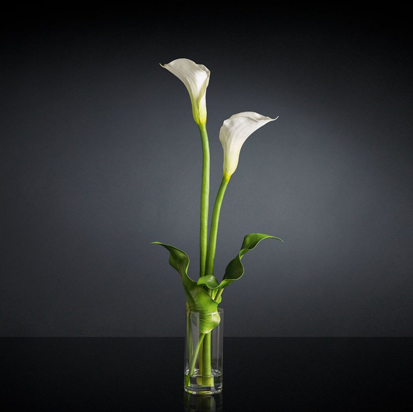 Aranjament floral mediu design LUX CILINDRO CALLA, Aranjamente florale de lux, plante decorative & flori artificiale in ghiveci⭐ modele design modern ornamental natural pentru decor casa❗ ➽ www.evalight.ro. a