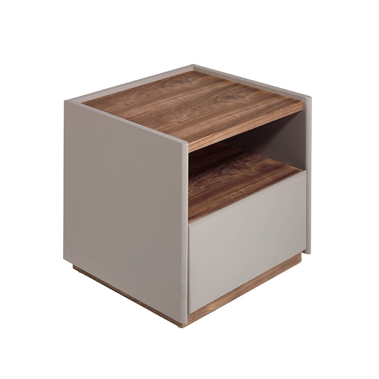 Masuta, Noptiera furnir din lemn de nuc si MDF lacuit, Anna, Paturi dormitor / Noptiere pat moderne⭐ modele de lux pentru dormitoare elegante.❤️Promotii paturi si noptiere de dormitor❗ ➽ www.evalight.ro. Alege paturi tapitate cu catifea, stofa, cu cu spatar (tablie), picioare inalte, metalice, din lemn, piele naturala (ecologica), material textil, saltea inclusa, arcuri relaxa, spatii de depozitare, sertare, picioare si brate din lemn, mici si mari, clasice in stil baroc, scandinave, vintage retro, industrial, pt camera de zi, ieftine si de calitate deosebita la cel mai bun pret.

 a