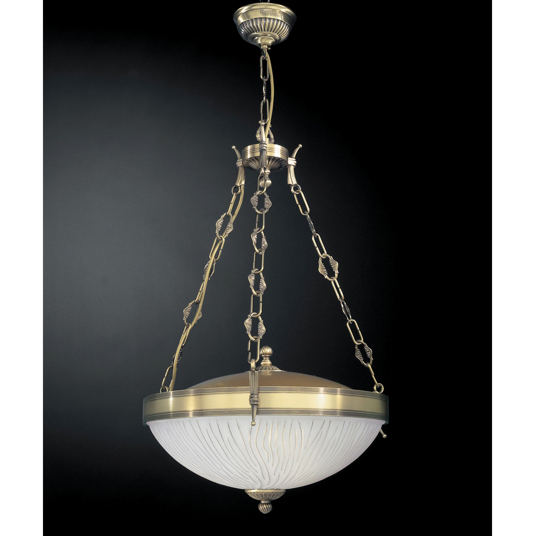 Lustra suspendata design clasic din alama si sticla 5600, Candelabre clasice / Lustre si Pendule⭐ modele elegante de lux pentru iluminat living, dormitor, bucatarie.✅DeSiGn decorativ unic!❤️Promotii❗ Lustre clasice ➽ www.evalight.ro. Alege oferte la colectii NOI de corpuri de iluminat pt interior în stil clasic, industrial, retro sau vintage, lampi suspendate deosebite de tip suspensii, decorate cu margele cu cristal, abajur textil, de sticla, becuri normale tip lumanare cu filament sau LED, ieftine de calitate la cel mai bun pret. a