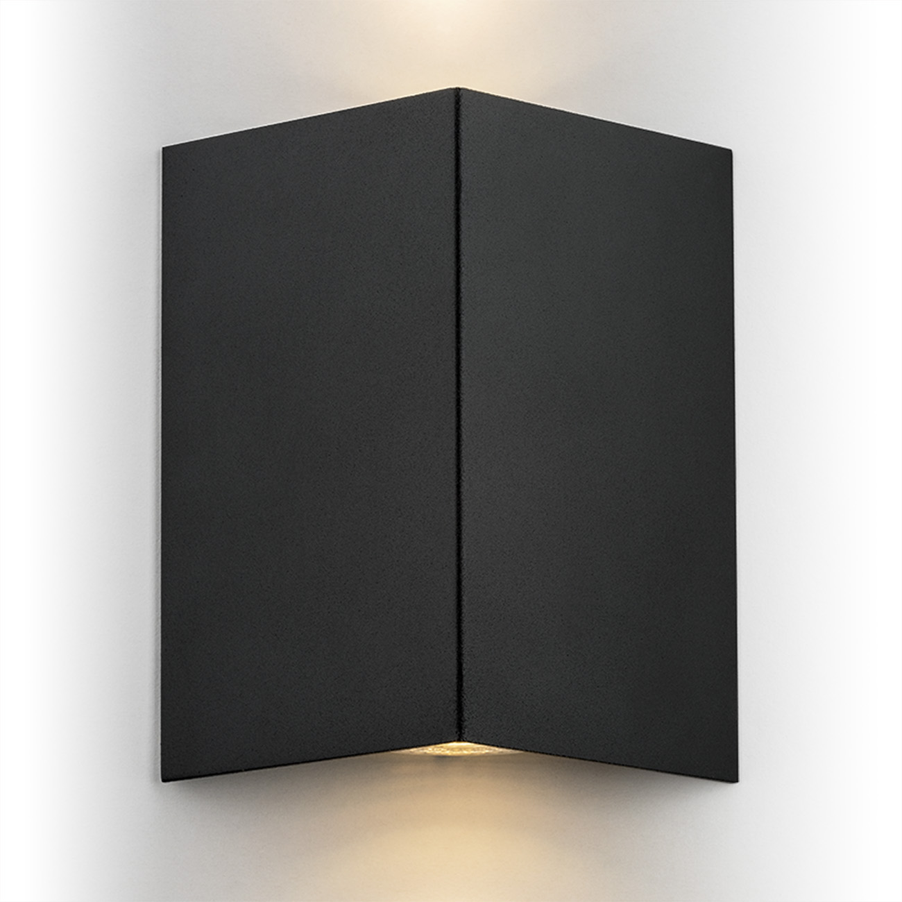 Aplica de perete ambientala iluminat up/down SKIATOS negru, Candelabre si Lustre moderne elegante⭐ modele clasice de lux pentru living, bucatarie si dormitor.✅ DeSiGn actual Top 2020!❤️Promotii lampi❗ ➽ www.evalight.ro. Oferte corpuri de iluminat suspendate pt camere de interior (înalte), suspensii (lungi) de tip lustre si candelabre, pendule decorative stil modern, clasic, rustic, baroc, scandinav, retro sau vintage, aplicate pe perete sau de tavan, cu cristale, abajur din material textil, lemn, metal, sticla, bec Edison sau LED, ieftine de calitate deosebita la cel mai bun pret. a