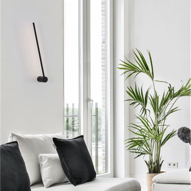 Aplica de perete LED design liniar Aden, Candelabre si Lustre moderne elegante⭐ modele clasice de lux pentru living, bucatarie si dormitor.✅ DeSiGn actual Top 2020!❤️Promotii lampi❗ ➽ www.evalight.ro. Oferte corpuri de iluminat suspendate pt camere de interior (înalte), suspensii (lungi) de tip lustre si candelabre, pendule decorative stil modern, clasic, rustic, baroc, scandinav, retro sau vintage, aplicate pe perete sau de tavan, cu cristale, abajur din material textil, lemn, metal, sticla, bec Edison sau LED, ieftine de calitate deosebita la cel mai bun pret. a