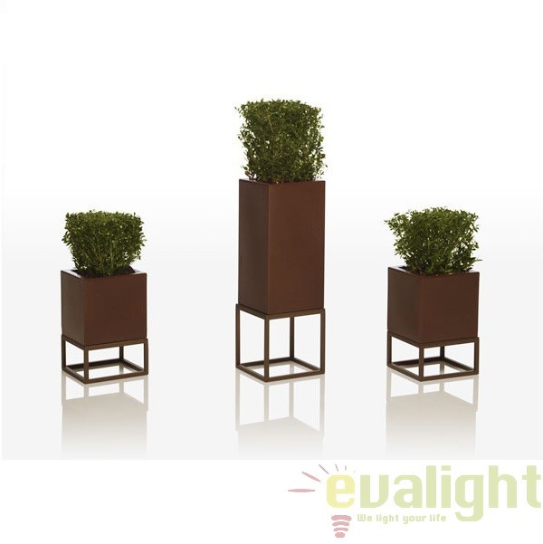 Ghiveci plante, flori design decorativ modern pentru amenajari interioare si exterioare, VELA CUBE NANO  54039A Vondom , Vaze /Ghivece decorative flori /plante, vase,suporturi si jardiniere de interior si exterior⭐modele moderne de lux cu design elegant✅ inalte sau de perete suspendate✅ potrivite pentru aranjamente florale naturale si plante artificiale din living,terasa,balcon,curte si gradina casei.❤️Promotii vaze de flori mari si ghivece ceramica de podea, vase de sticla si portelan, cristal, jardiniere din plastic, beton (ciment), suporti din fier forjat, lemn❗ Intra si vezi  ✚ poze ➽ www.evalight.ro. ➽ sursa ta de inspiratie online❗ Aici gasesti ghivece ornamentale rezistente la soare, pt plante de dimensiuni mari si mici, flori curgatoare si aranjarea in cascada a plantelor, cu sistem inteligent de auto-udare (autoirigare) pentru tuia, orhidee, trandafiri japonezi, produse de calitate superioara cu stil original premium❗ Ideale pt amenajari sali de mese festive (nunti, botezuri), restaurant, bar, terasa, hotel, mobila showroom, casa scarii, pt amenajari, intra ➽vezi oferte si reduceri cu vanzare rapida din stoc, ieftine si de calitate deosebita la cel mai bun pret. a