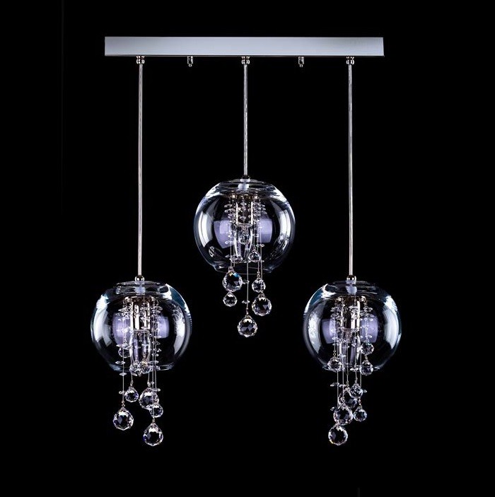 Lustra deosebita design LUX cu 3 pendule TALE OF RAIN 01-CH, Lustre cristal si Corpuri de iluminat suspendate⭐ modele de lux elegante din cristal Stil Exclusive.✅Design Premium Top❗ ➽ www.evalight.ro.  a